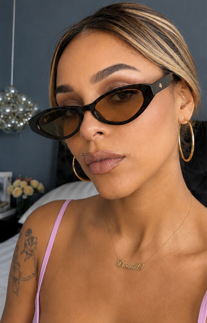 Amber Cat-Eye Sunglasses – Effortless Luxury Collection